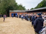 EL270923-115 - Emma Lavelle Stable Visit